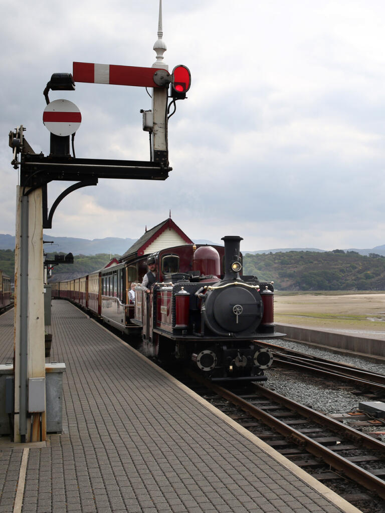 Ffestiniog Railway train coming into Harbour Station.