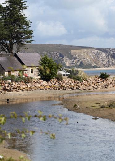 Das Küstenstädtchen Abersoch an der Tremadog Bay auf der Halbinsel Llŷn.
