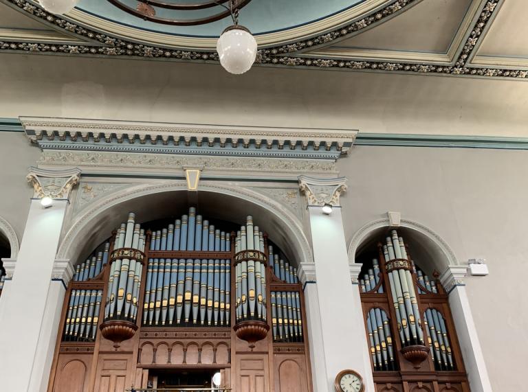 The organ inside Jerusalem Chapel in Bethesda, which was built in 1841.