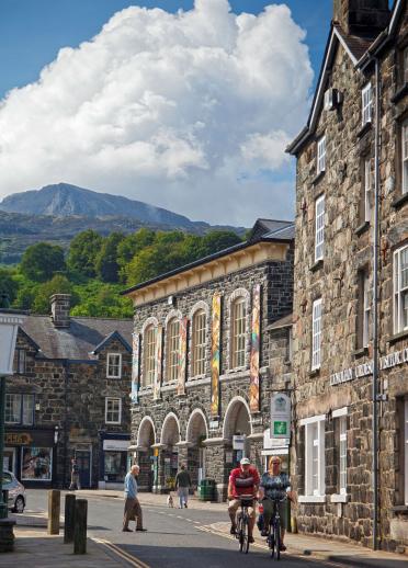 Ty Siamas and Eldon Square in Dolgellau with Cadair Idris in background.