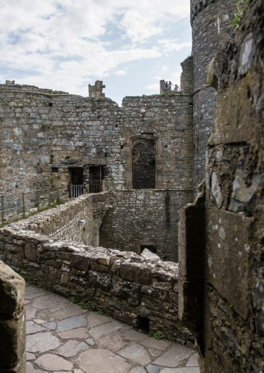 Stone walls and paths inside Castell Harlech (Harlech Castle).