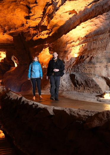 Unterirdische Höhle im National Showcaves Centre for Wales, Dan-yr-Ogof.