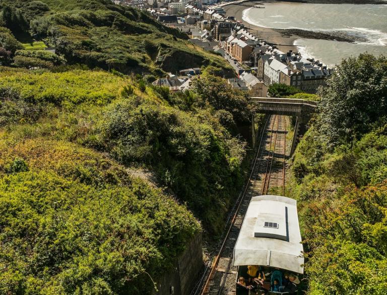Blick auf die Aberystwyth Cliff Railway.