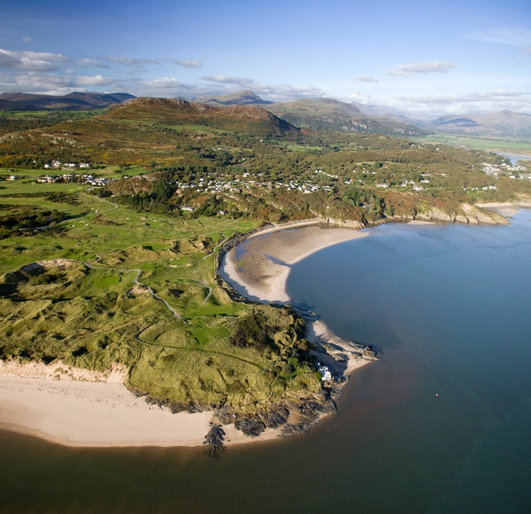 Porthmadog Golf Club from above.