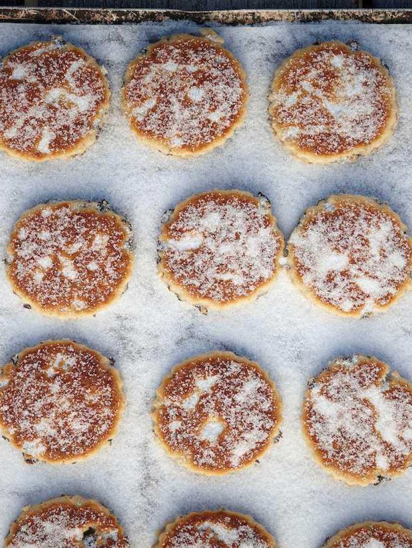 A tray of Welsh cakes